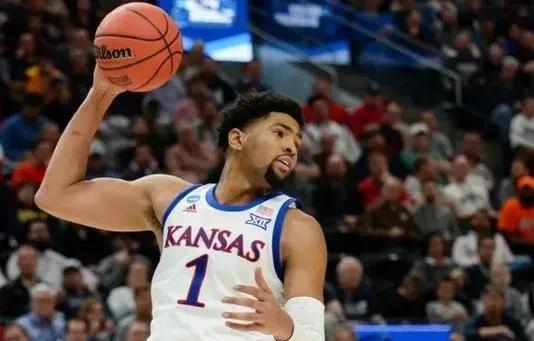 森的对抗强, 新疆男篮赶, 的两双数据