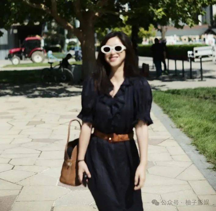 气质完美契, 翻领设计简